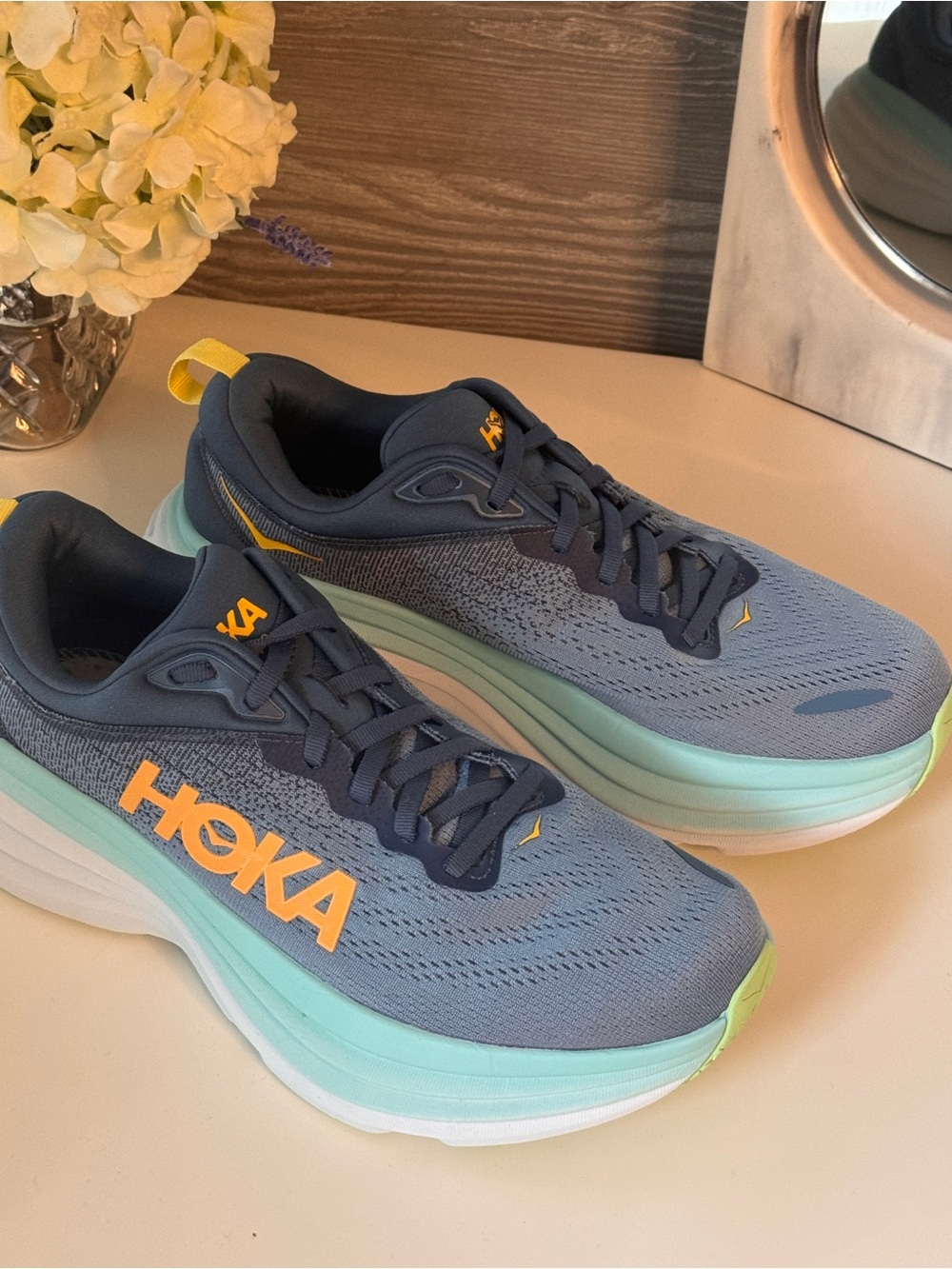 Hoka One One Bondi 8 Mens Running Shoes Size 8 D Real Teal Blue 1123202 RHD EUC